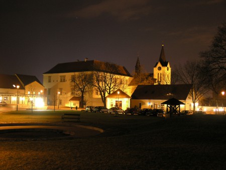 chvalsky-zamek-cerny-most-chvaly